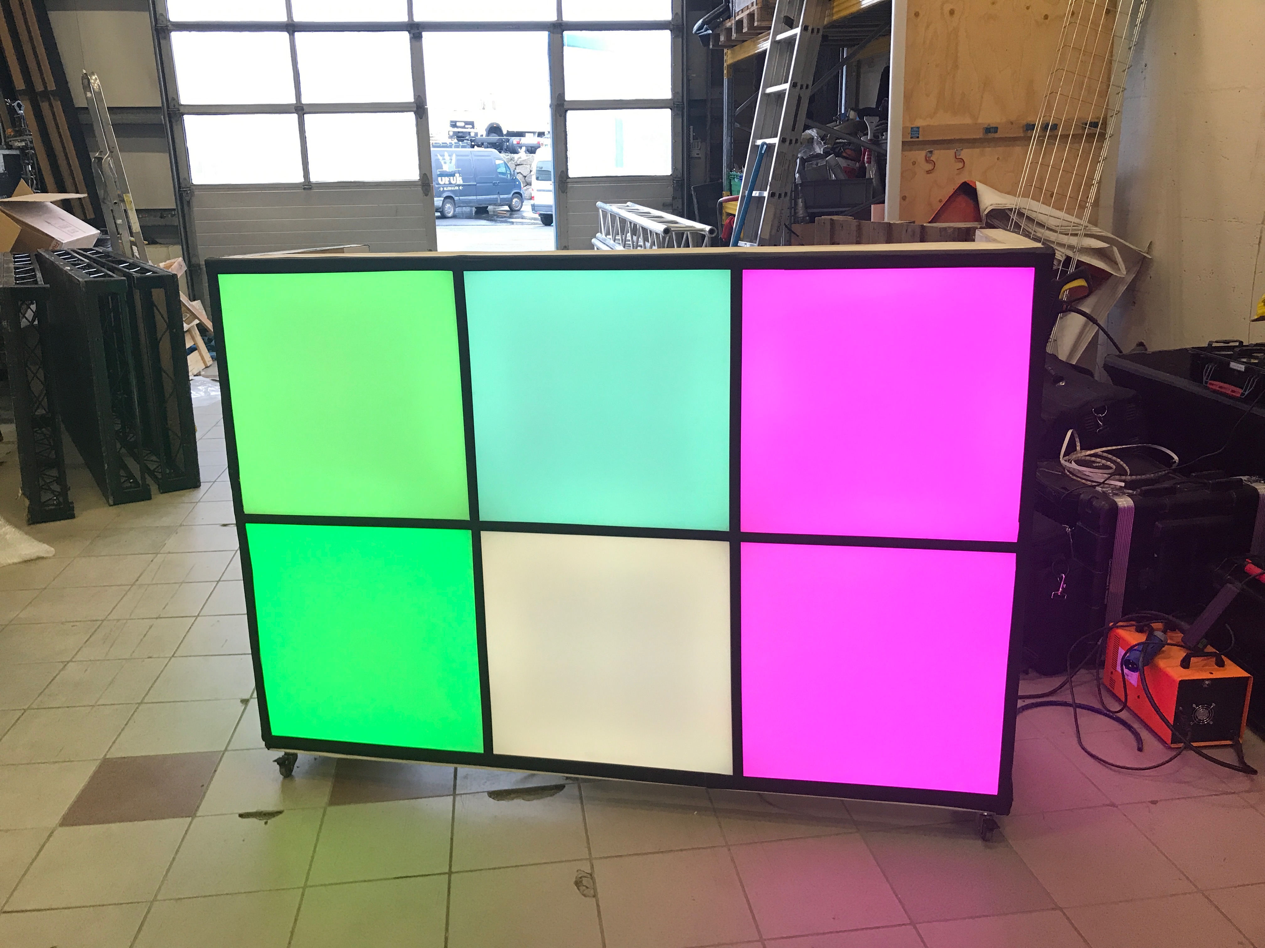 DJ borð 10 x LED Panels 60x60cm